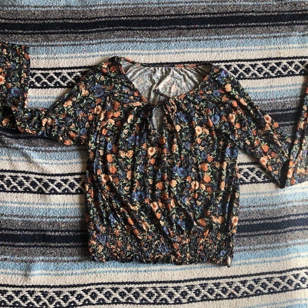 *551 American Eagle Soft & Sexy Long Sleeve Crop